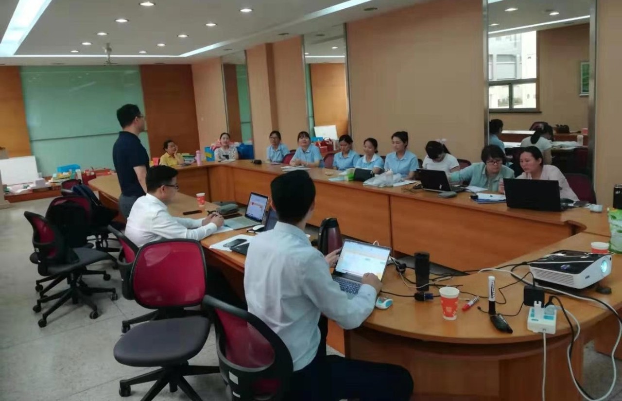 落地快訊｜宏成咨詢?nèi)珒?yōu)績效導(dǎo)師團(tuán)隊(duì)，走進(jìn)江蘇供美香食品！